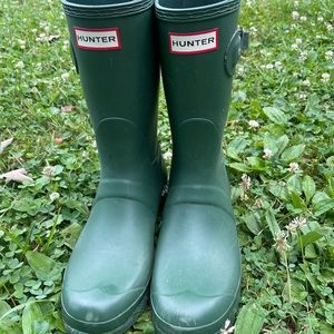Hunter short green wellies